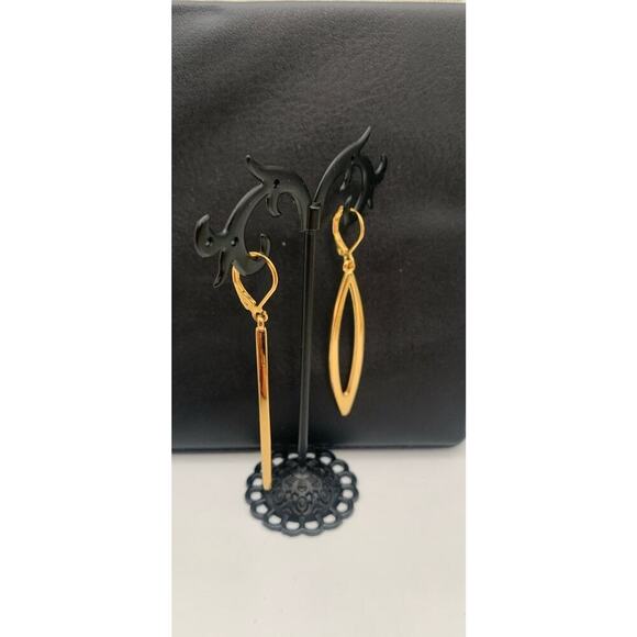 Vintage Joan Rivers Earrings Gold Tone Metal Lever Back Long 2.5" Drop Pierced - Picture 3 of 4